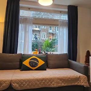 https://bos-en-lommer-apartments-erasmus-park-area.thehaguehotels.net